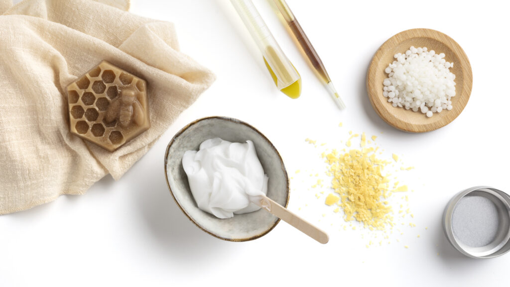 קורס הכנת קרמים מהבסיס